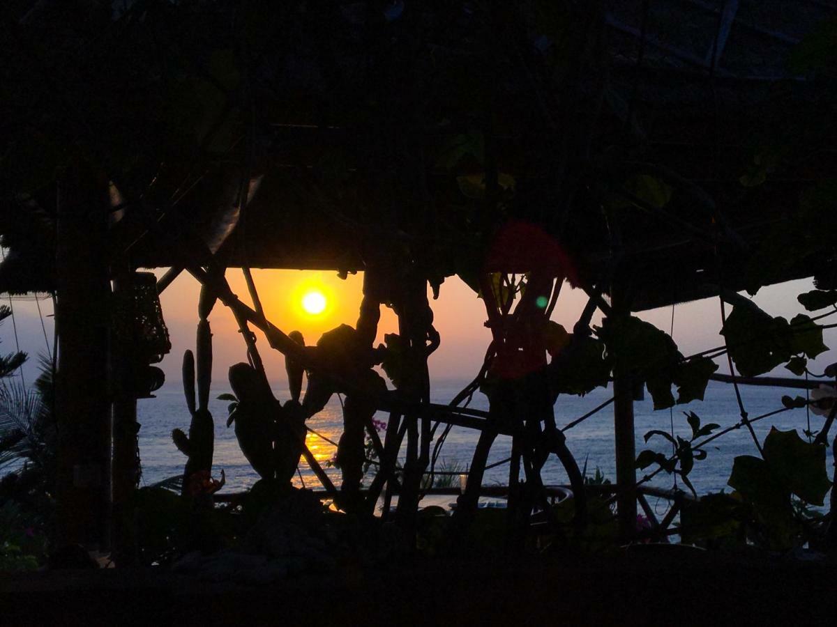 Eka Purnama Cottages อาเม็ด ภายนอก รูปภาพ