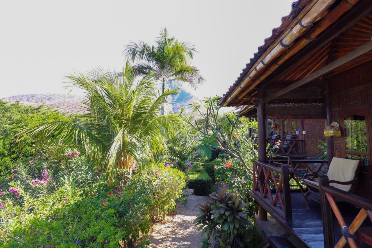 Eka Purnama Cottages อาเม็ด ภายนอก รูปภาพ