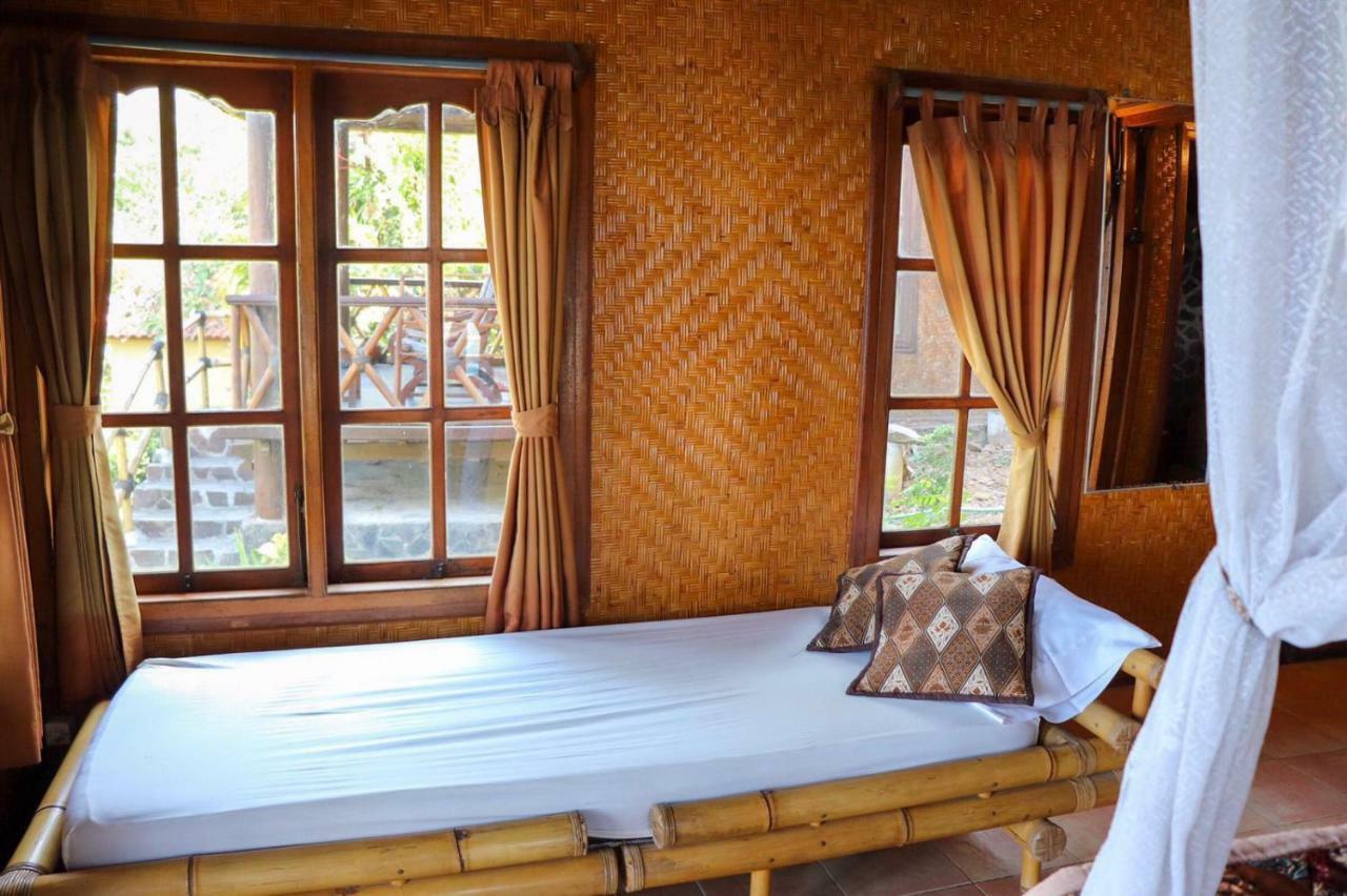 Eka Purnama Cottages อาเม็ด ภายนอก รูปภาพ